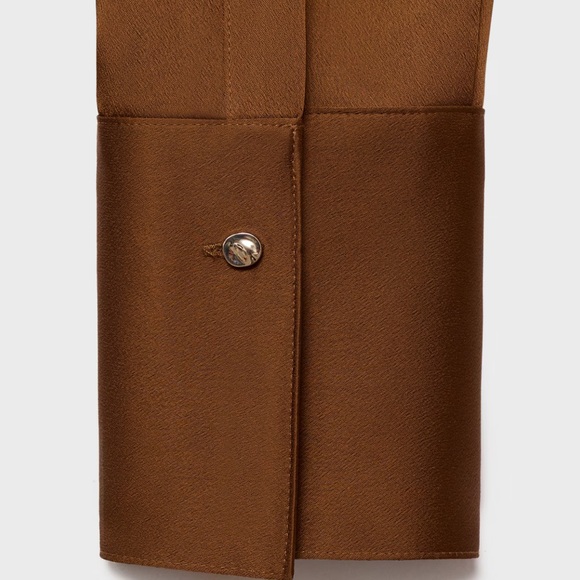 NEW SATIN BUTTON DOWN SHIRT - Picture 5 of 7